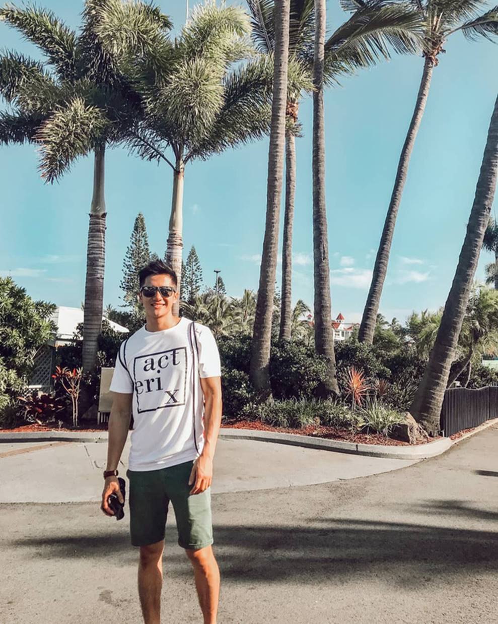 Thầy giáo trường nhà người ta sao lại đẹp trai thế này, đã vậy body còn 6 múi như tạc tượng, thầy muốn các em sống sao?-4