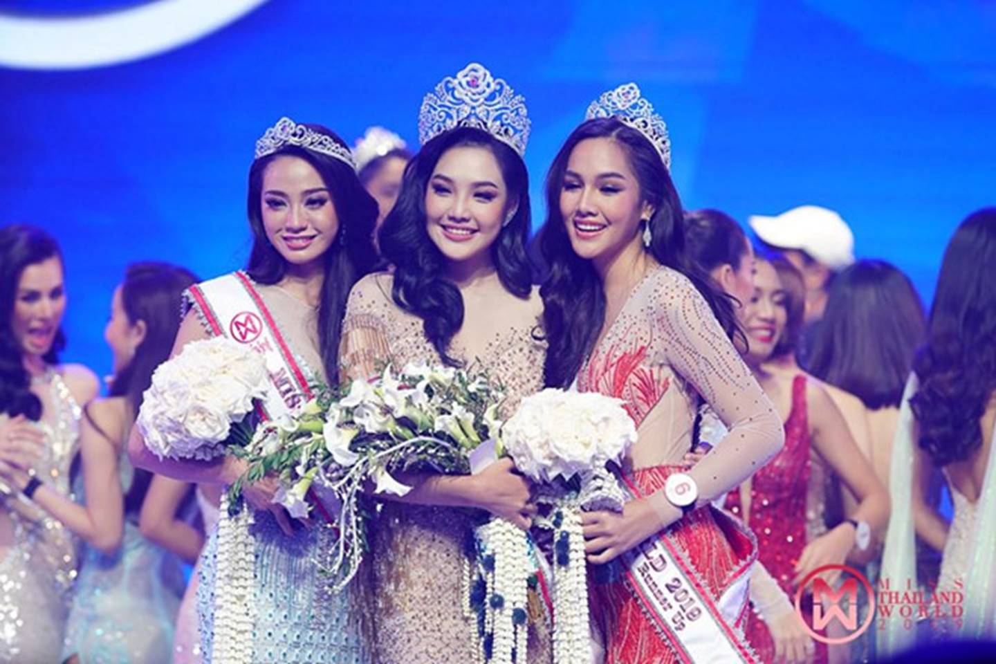 Nhan sắc 9X Thái Lan là đối thủ của Lương Thùy Linh ở Miss World 2019-1