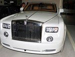Đại gia Thái Nguyên bán Rolls-Royce Phantom mạ vàng biển tứ quý 9: Giá đồn đoán vượt nửa triệu USD-4