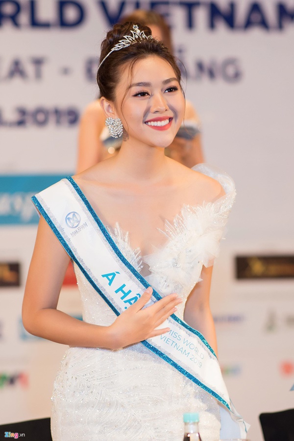 Hoa hậu Lương Thùy Linh: Thích bạn trai vui tính, có học thức và cao-4
