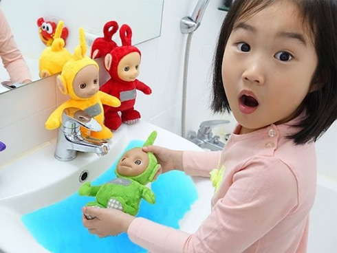 CEO YouTube giới hạn thời gian xem điện thoại, iPad của con cái, bạn cũng nên như vậy!-3