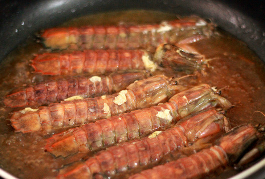 Đặc sản miền Trung: Tôm tít rang me ngày mưa bão, ngon nhức lưỡi-3