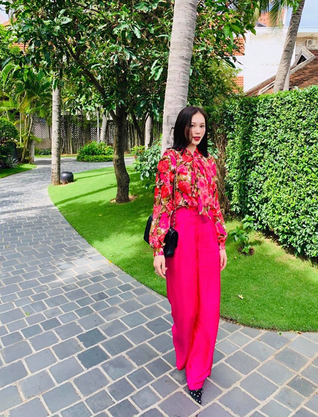 Cuộc sống sang chảnh của ngọc nữ 9X được dân mạng đồn là bạn gái mới của Phillip Nguyễn - em chồng Hà Tăng-5