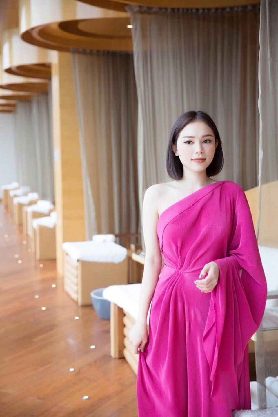 Cuộc sống sang chảnh của ngọc nữ 9X được dân mạng đồn là bạn gái mới của Phillip Nguyễn - em chồng Hà Tăng-20