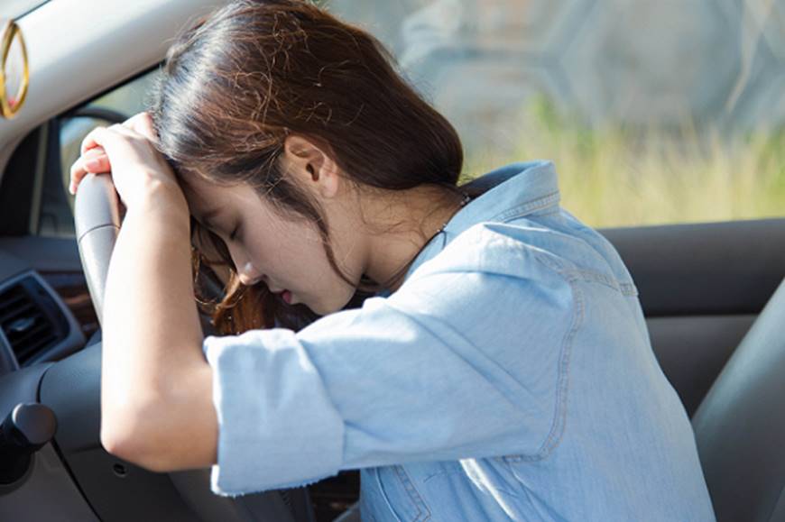 Sau đám tang bố chồng, tôi thu dọn đồ đạc thì cứng đơ người khi phát hiện bên dưới gối của ông có một tờ giấy siêu âm thai 3 tháng-2