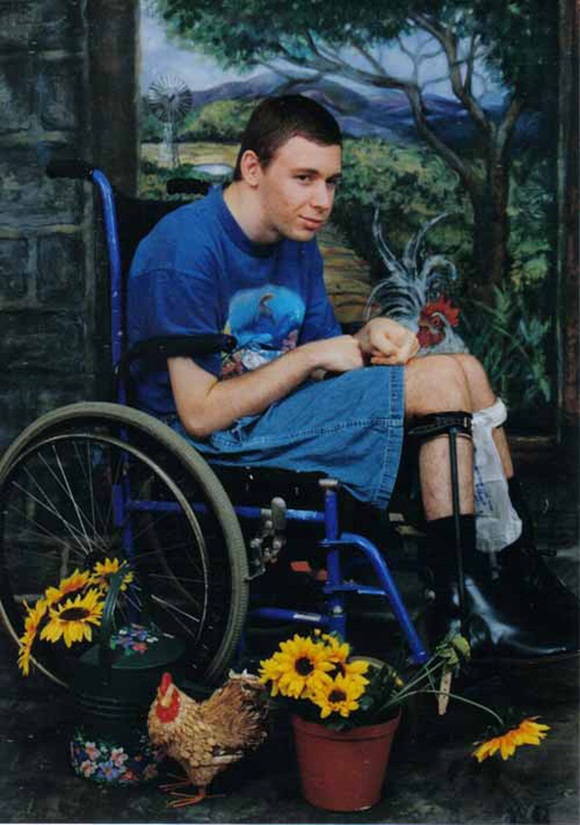 Câu chuyện về ‘Ghost boy’ - cậu bé ma mắc kẹt trong chính cơ thể mình suốt 12 năm trời cùng hành trình miệt mài tìm lại sự sống-5