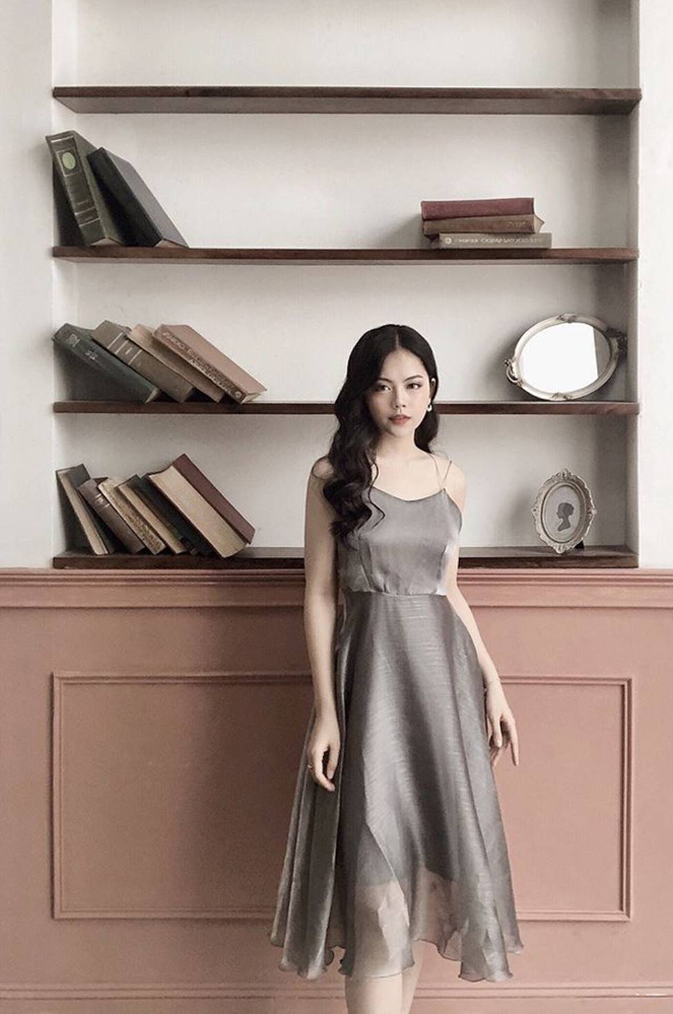 Dàn hot girl ĐH Ngoại thương xinh như hoa hậu Lương Thùy Linh-13