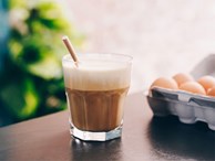 Cà phê trứng: Từ góc nhỏ trong phố cổ Hà Nội vươn ra thế giới, trở thành thức uống đặc sắc được ưa thích ở Mỹ và Canada
