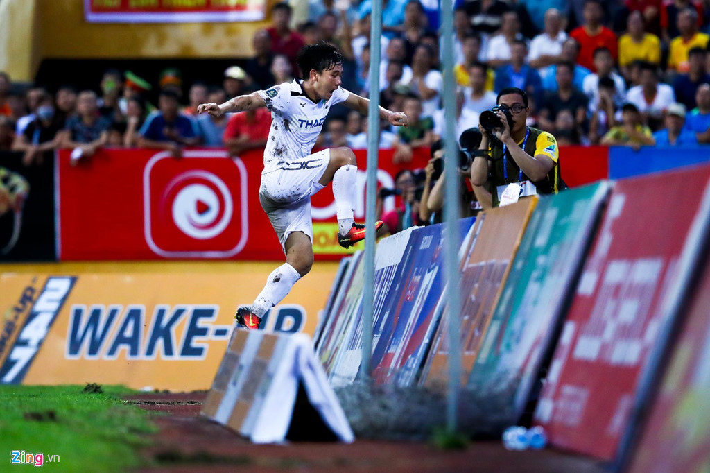 Cầu thủ HAGL to tiếng trước khi mất điểm ở phút bù giờ thứ 4-2