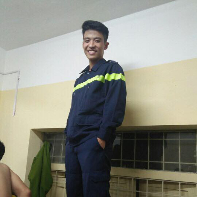 Trước hai chiến sĩ CSCĐ, đây mới là người đầu tiên phát hiện và giữ lại tính mạng cho bé trai bị co giật trên sân Thiên Trường-3