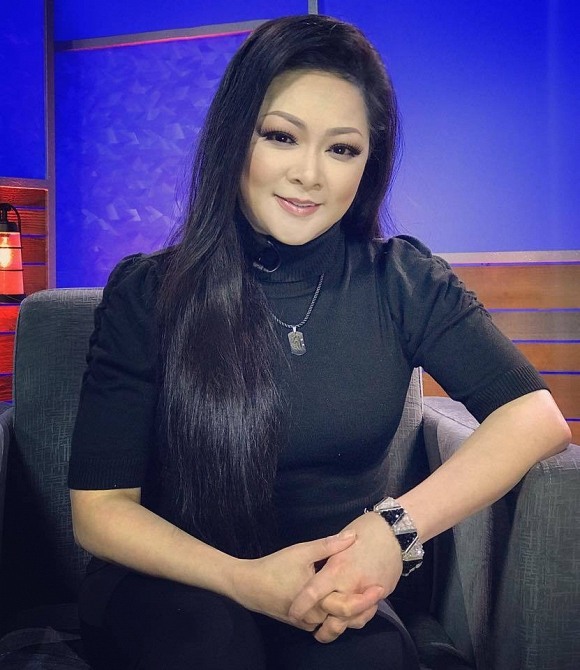 Bị đồn yêu cả nam lẫn nữ, ông hoàng nhạc sến Ngọc Sơn chỉ thừa nhận yêu thầm duy nhất người phụ nữ này-7