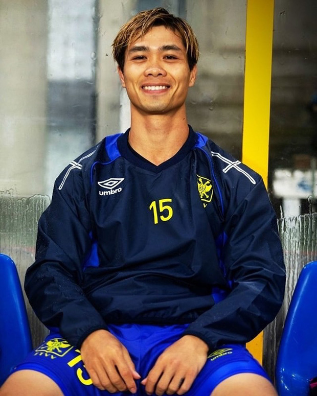 HLV tại Bỉ khen Công Phượng cuốn hút và lời khuyên đừng cố sống cho vừa lòng người khác-1