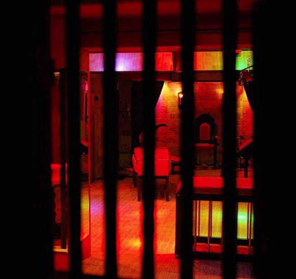 Choáng với nhà nghỉ tình dục 50 sắc thái đáp ứng mọi nhu cầu thầm kín của khách-5