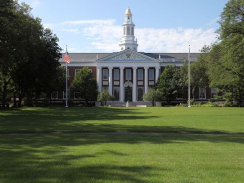 Chuyện khó tin về nữ sinh Việt con nhà người ta” trên đất Mỹ: Nhận học bổng 5 tỉ, lương 85.000 USD nhưng muốn trở về Việt Nam?-12