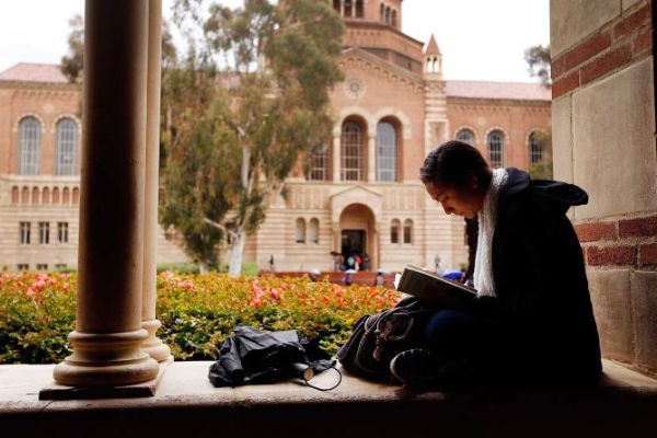 Top 20 trường đại học trên thế giới có sinh viên tốt nghiệp siêu giàu-3