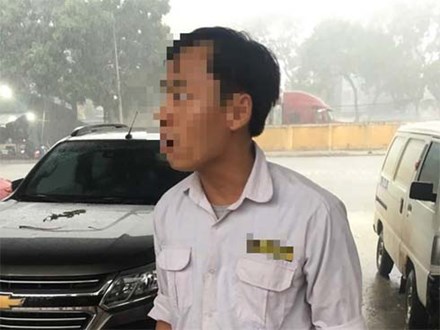 Cô gái tố bị tài xế taxi đánh tới tấp ở BX Yên Nghĩa sau khi chèo kéo khách không thành