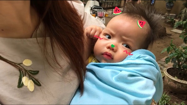 Loạt biểu cảm cute hết nấc của bé Củ Gừng trong Về Nhà Đi Con-11