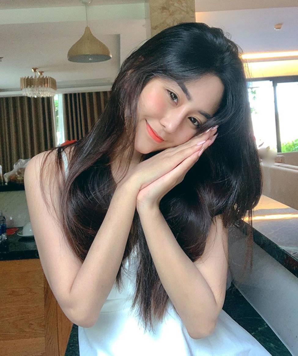 Mặc cho scandal điểm thi đại học thấp, hot girl Sài thành vẫn đăng ảnh gợi cảm thả thính-19