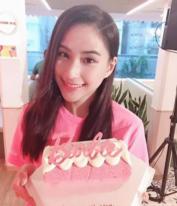 Ăn chơi như ái nữ trùm sòng bạc Macau: Chi tiền mở tiệc chia tay bạn đi lấy chồng tại club đắt đỏ nhất Thượng Hải, khách mời 100% rich kid-6