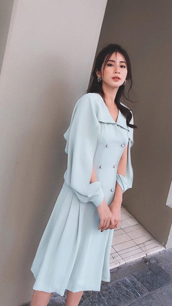 Trước là hotgirl vạn người mê, giờ là hot mom, mỹ nhân này vẫn ghi điểm nhờ mặc đẹp-12