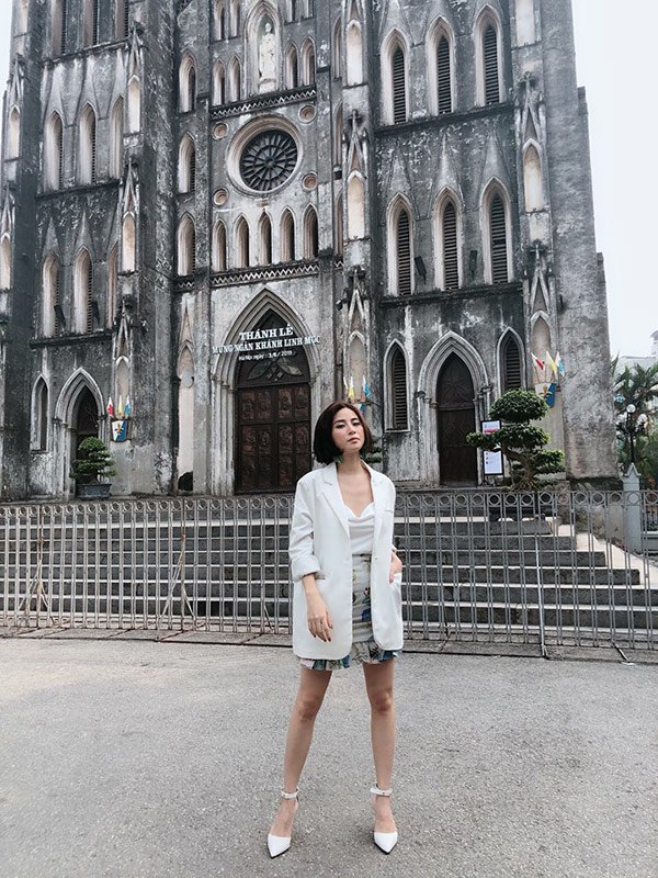 Trước là hotgirl vạn người mê, giờ là hot mom, mỹ nhân này vẫn ghi điểm nhờ mặc đẹp-9