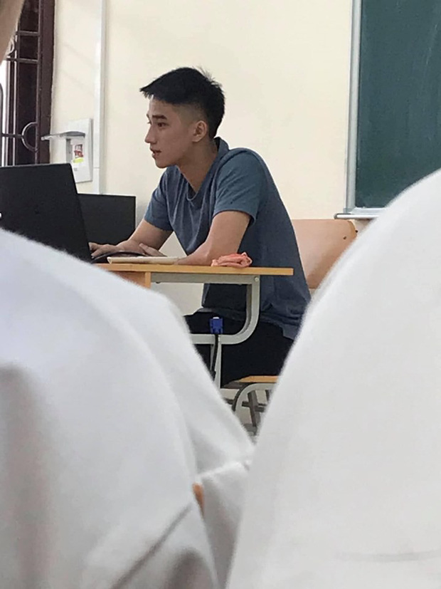 Chỉ với một bức hình chụp lén, nam sinh Nông nghiệp đẹp trai thu về cả rổ follow chỉ sau một đêm-3