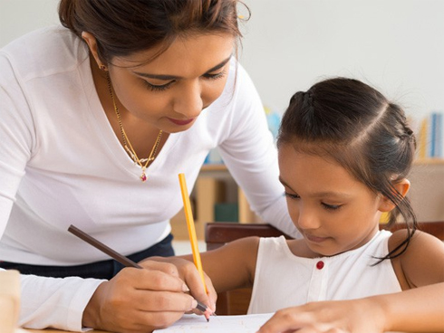 Câu chuyện Lời nói dối của cô giáo” nhận nghìn lượt chia sẻ, gây xúc động trước thềm năm học mới-2