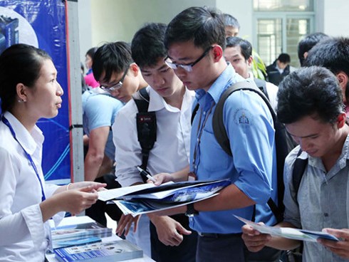 Hơn 138.000 người có trình độ đại học trở lên vẫn thất nghiệp
