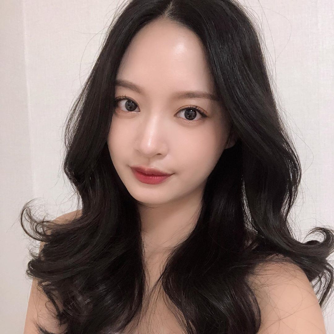 5 cách giải quyết tình trạng da xỉn màu và nổi mụn mà nàng nào cũng gặp phải khi độ ẩm cao-4