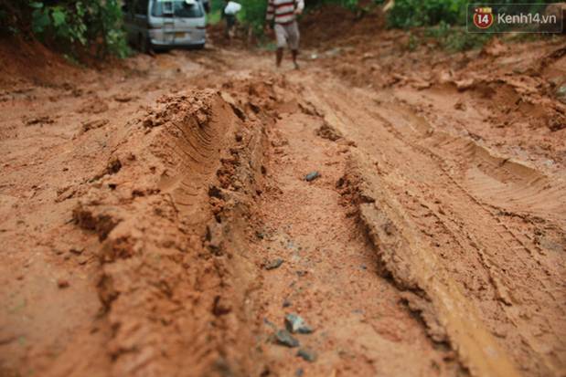 Người dân kể lại giây phút kinh hoàng khi dòng lũ nhấn chìm bản làng trong phút chốc: Nó không phải nước đâu, nó như con ác quỷ-2