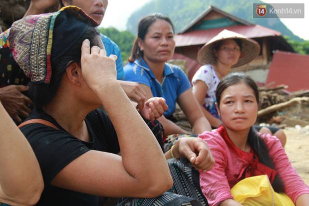 Người dân kể lại giây phút kinh hoàng khi dòng lũ nhấn chìm bản làng trong phút chốc: Nó không phải nước đâu, nó như con ác quỷ-7