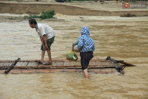 Người dân kể lại giây phút kinh hoàng khi dòng lũ nhấn chìm bản làng trong phút chốc: Nó không phải nước đâu, nó như con ác quỷ-8