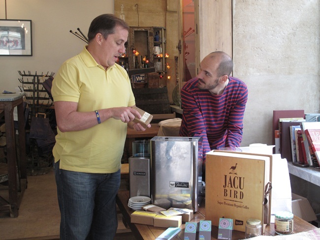 Thứ đắt hơn vàng trong phân chim, chăm đi nhặt về bán chục triệu dễ dàng-2