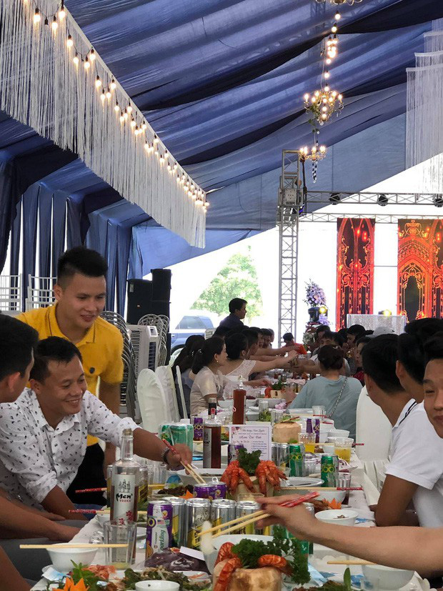 Nhật Lê và Quang Hải đồng loạt bỏ tên phụ liên quan đến người kia trên Facebook: Khẳng định không còn liên quan đến nhau?-7