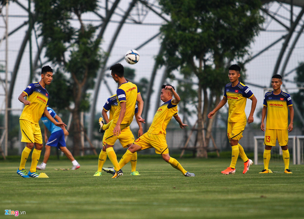 HLV Park mất bình tĩnh với khả năng dứt điểm của tiền đạo U22 Việt Nam-10