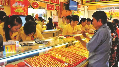 Giá vàng hôm nay 7/8, tăng chưa dừng sắp vượt 41 triệu/lượng-1