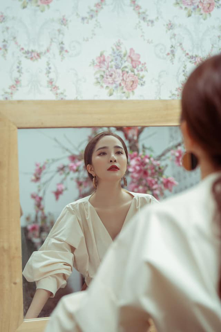 Tạm biệt style rẻ tiền” của Nhã, Quỳnh Nga ngày càng đẹp và sang trọng khiến dân tình xao xuyến-9