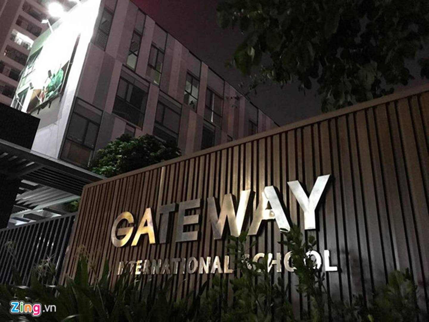 Bé trai tử vong vì bị bỏ quên trên xe: Trường Gateway nói dối?-2