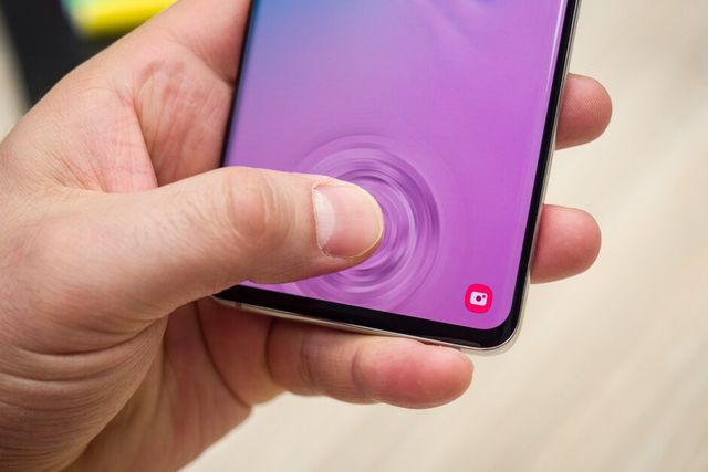 Apple chậm chân đến nỗi đến năm 2021 iPhone mới có cảm biến vân tay dưới màn hình-2