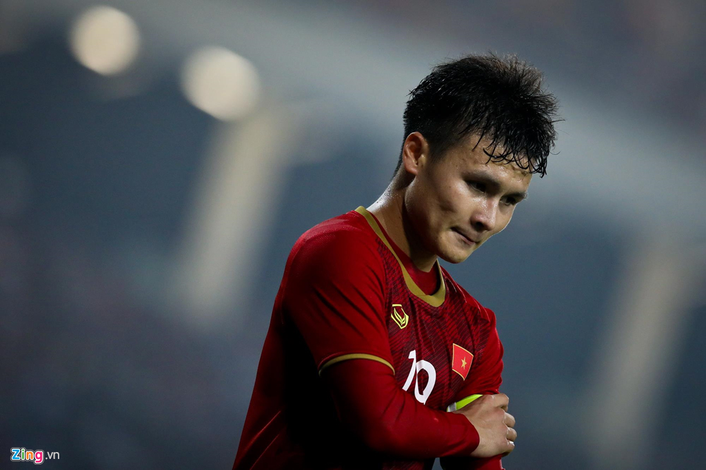 Cái giá của chiến thắng và nỗi lo tuyển Việt Nam ‘hai trong một’-1