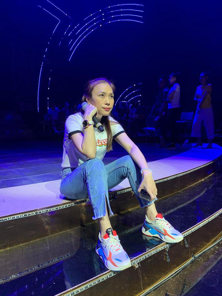 Thời gian rất phũ, nhưng khó thắng nổi các chị đại đã U40 mà vẫn ăn mặc trẻ trung phơi phới này-15