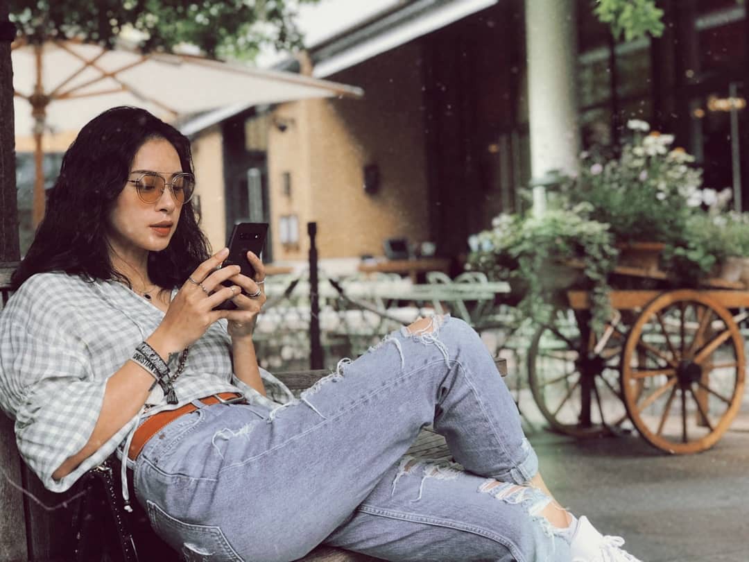 Thời gian rất phũ, nhưng khó thắng nổi các chị đại đã U40 mà vẫn ăn mặc trẻ trung phơi phới này-7