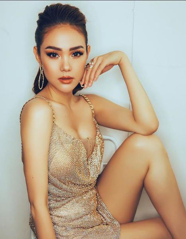 Minh Hằng: Từ án phạt quần xuyên thấu đến mỹ nhân diện đồ liều lĩnh cực tài tình-3