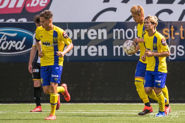 Công Phượng kiến tạo thành bàn trong trận giao hữu của Sint-Truidense-4