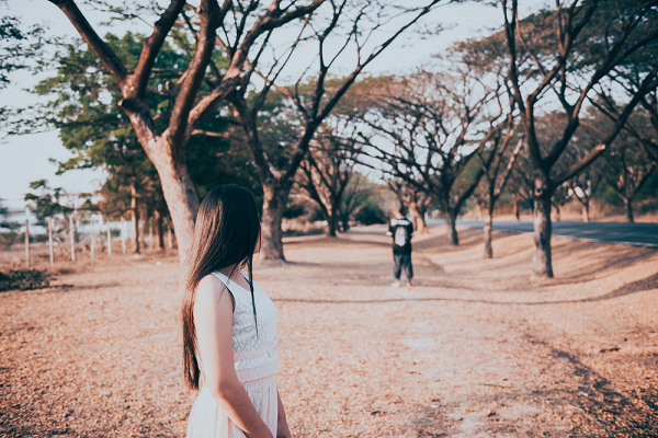 Mở hộp quà sinh nhật của người vô danh gửi, tôi hất tung lên vì kinh hãi tột độ khi thấy thứ đang lúc nhúc bên trong-1