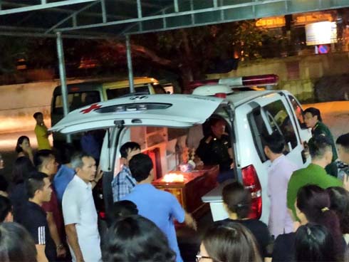 Đám tang đẫm nước mắt của bé trai 6 tuổi trường Gateway: Hãy an nghỉ con nhé, người lớn nợ con một lời xin lỗi...-15