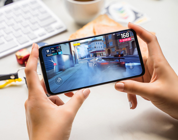 Điện thoại thông minh Vsmart thế hệ 2 chuẩn bị ‘lên kệ’-9