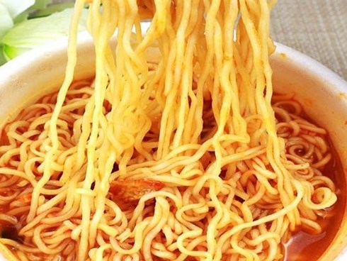 Chế biến mì ăn liền như thế nào để không hại sức khỏe và những người nào cần phải 