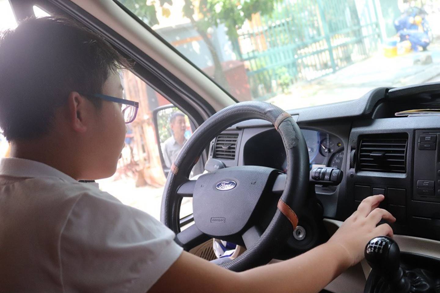 Từ vụ học sinh Gateway bị bỏ quên dẫn đến tử vong: Những lỗ hổng chết người trong quy trình vận hành xe bus trường học mà phụ huynh phải biết-4