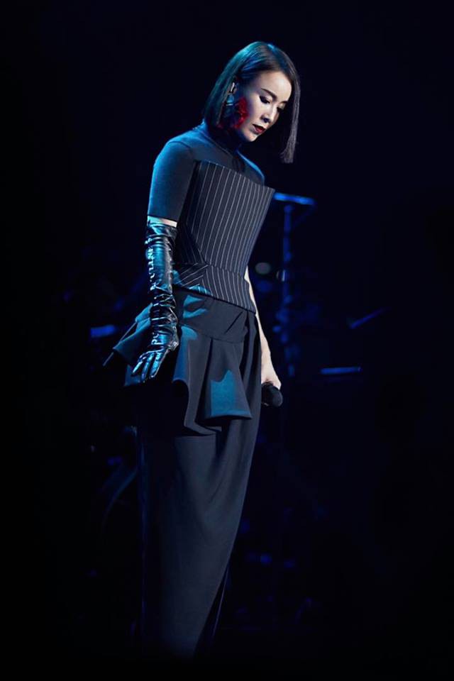 Chồng chạy theo tiểu tam khi vừa sinh con 6 tháng, Thiên hậu nổi tiếng nhất nhì Trung Quốc đã chọn cách trả thù kẻ phản bội khiến ai cũng tâm đắc-5